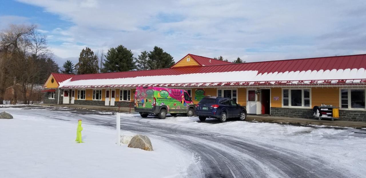 Middlebury Sweets Motel Exterior foto